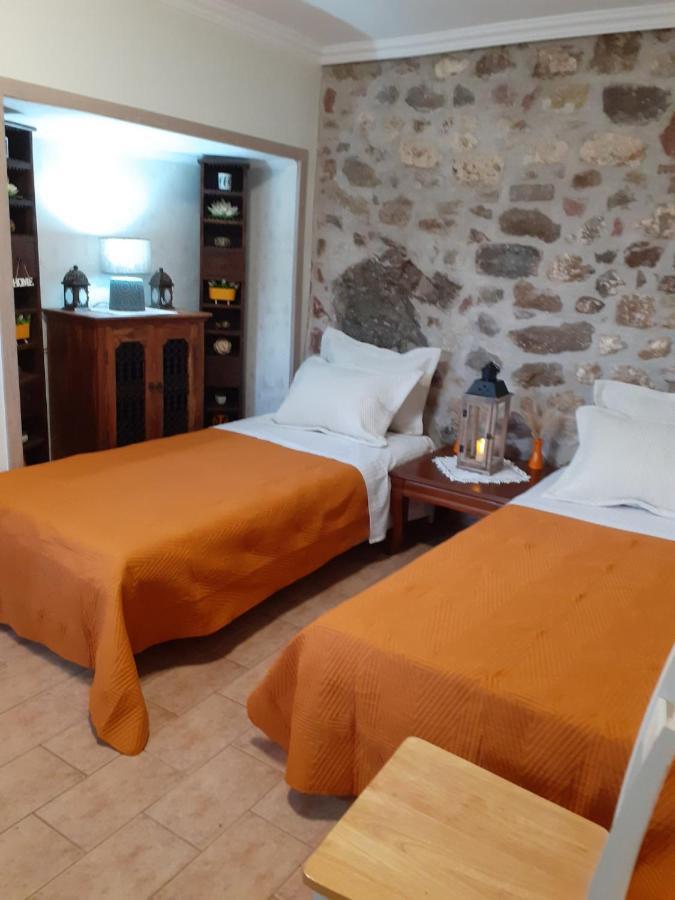Stone Clock'S House Apartment Nafpaktos Bagian luar foto
