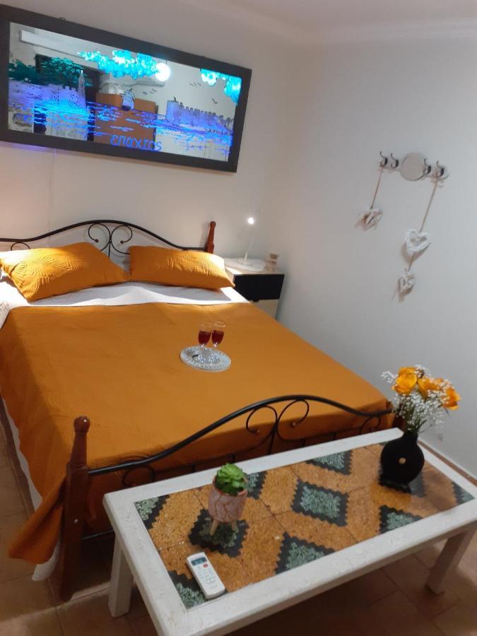 Stone Clock'S House Apartment Nafpaktos Bagian luar foto