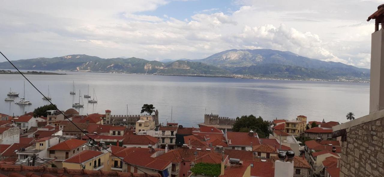 Stone Clock'S House Apartment Nafpaktos Bagian luar foto