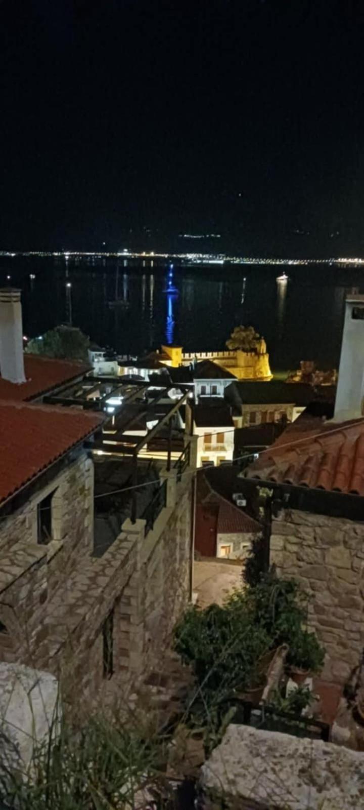 Stone Clock'S House Apartment Nafpaktos Bagian luar foto
